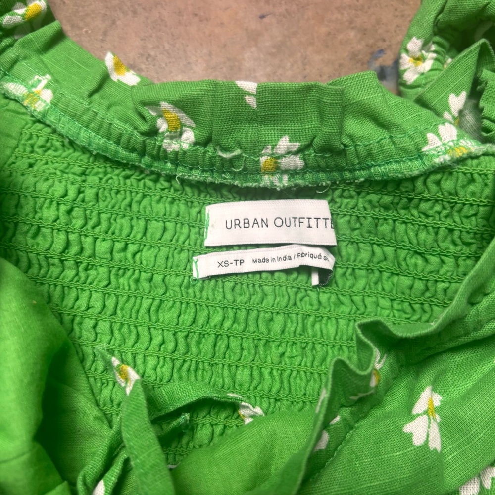 Urban Outfitters Magpie Off-The-Shoulder Green Daisy’s Mini Dress Womens XSmall - Picture 2 of 5